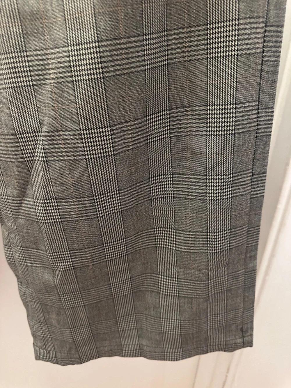 American Eagle Outfitters Gray Plaid Wide-Leg Trousers